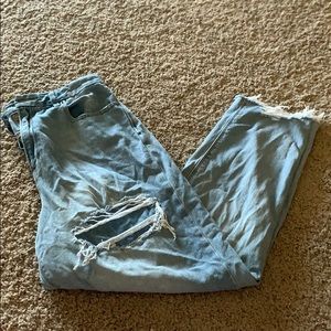 American Eagle Curvy Mom jeans